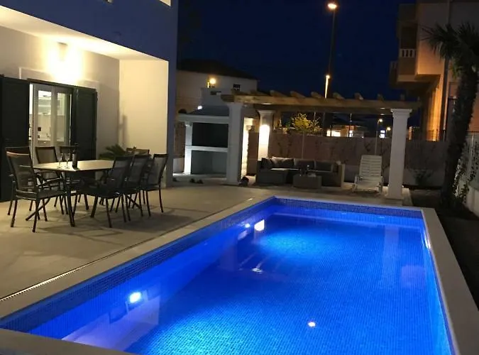 Iva Villa